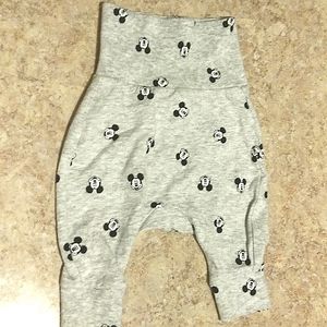 H&M Disney Mickey Mouse 0 to 1mth cotton pants